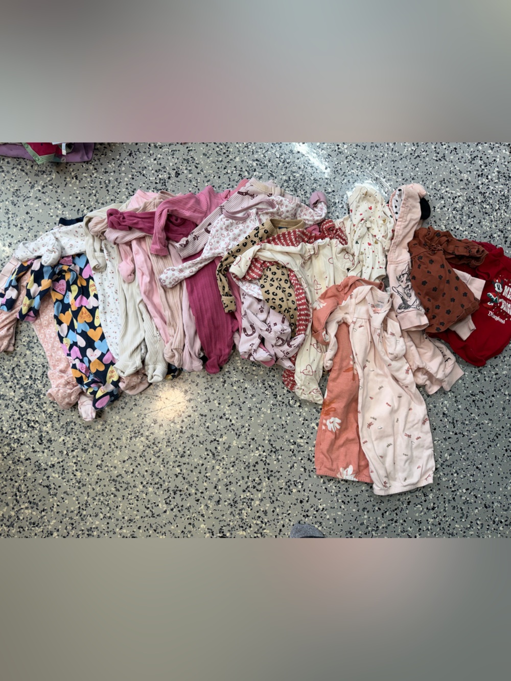 Newborn Bundle 25+ pieces Baby girl